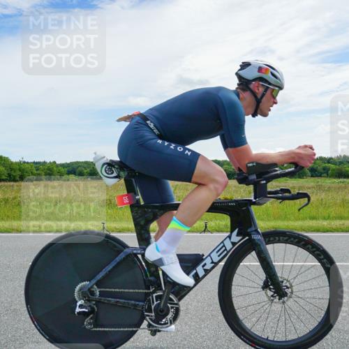 21.06.2026 - Viking Triathlon Michael Burmester http://msf.ph/oto/9877582 21.06.2026 12:06:43 Radfahren 55, 365, 495, 529, 541, 556 meine-sportfotos.de