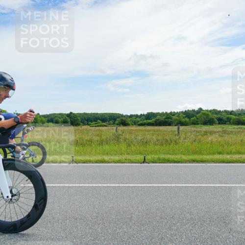 21.06.2026 - Viking Triathlon Michael Burmester http://msf.ph/oto/9877614 21.06.2026 12:07:18 Radfahren 44, 60, 166, 212, 245, 267, 316, 348, 387, 419, 562, 608, 615 meine-sportfotos.de