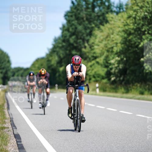 21.06.2026 - Viking Triathlon Michael Burmester http://msf.ph/oto/9877665 21.06.2026 13:03:00 Radfahren 333, 395, 417, 448, 628 meine-sportfotos.de
