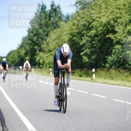 21.06.2026 - Viking Triathlon Michael Burmester http://msf.ph/oto/9877712 21.06.2026 13:03:55 Radfahren 40, 61, 209, 498, 566, 609 meine-sportfotos.de