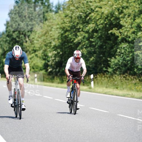 21.06.2026 - Viking Triathlon Michael Burmester http://msf.ph/oto/9877745 21.06.2026 13:03:59 Radfahren 61, 209, 498, 550, 609 meine-sportfotos.de
