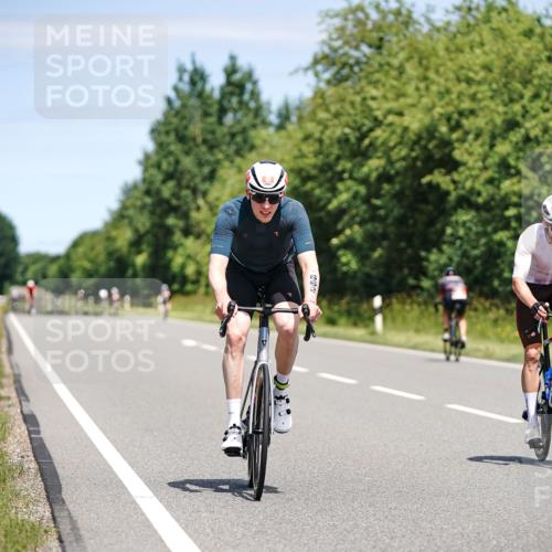 21.06.2026 - Viking Triathlon Michael Burmester http://msf.ph/oto/9877750 21.06.2026 13:04:00 Radfahren 61, 209, 498, 550, 609 meine-sportfotos.de