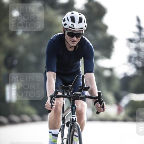 21.06.2026 - 29. Vierlanden-Triathlon H.Heesch http://msf.ph/oto/9877751 21.06.2026 09:04:47 Radfahren 50, 70, 81, 98, 146 meine-sportfotos.de
