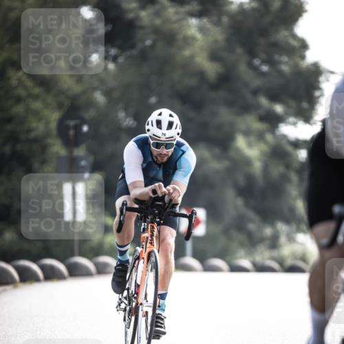 21.06.2026 - 29. Vierlanden-Triathlon H.Heesch http://msf.ph/oto/9877784 21.06.2026 09:04:50 Radfahren 70, 81, 98 meine-sportfotos.de