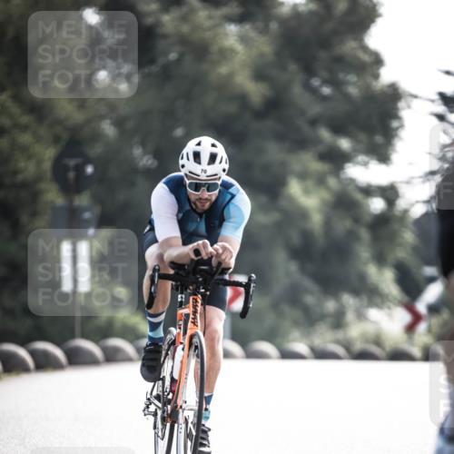 21.06.2026 - 29. Vierlanden-Triathlon H.Heesch http://msf.ph/oto/9877788 21.06.2026 09:04:51 Radfahren 70, 81, 98 meine-sportfotos.de