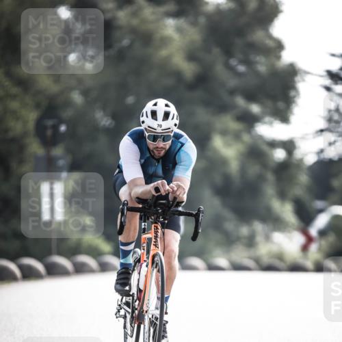 21.06.2026 - 29. Vierlanden-Triathlon H.Heesch http://msf.ph/oto/9877794 21.06.2026 09:04:51 Radfahren 70, 81, 98 meine-sportfotos.de