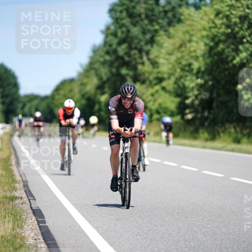 21.06.2026 - Viking Triathlon Michael Burmester http://msf.ph/oto/9877805 21.06.2026 13:04:41 Radfahren 217, 229, 300 meine-sportfotos.de
