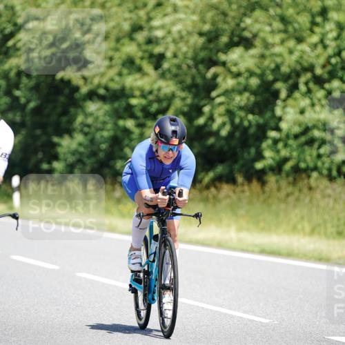 21.06.2026 - Viking Triathlon Michael Burmester http://msf.ph/oto/9877829 21.06.2026 13:04:44 Radfahren 217, 229, 300, 496 meine-sportfotos.de
