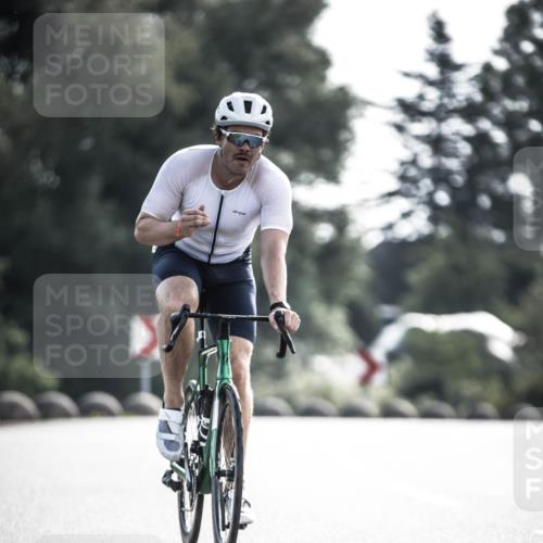 21.06.2026 - 29. Vierlanden-Triathlon H.Heesch http://msf.ph/oto/9877868 21.06.2026 09:05:32 Radfahren 58 meine-sportfotos.de