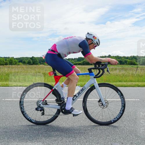 21.06.2026 - Viking Triathlon Michael Burmester http://msf.ph/oto/9877869 21.06.2026 12:11:08 Radfahren 87, 95, 111, 114, 154, 186, 227, 250, 250, 265, 355, 392, 433, 433, 447, 454, 459, 464, 552, 557, 560, 579, 619, 627, 655 meine-sportfotos.de