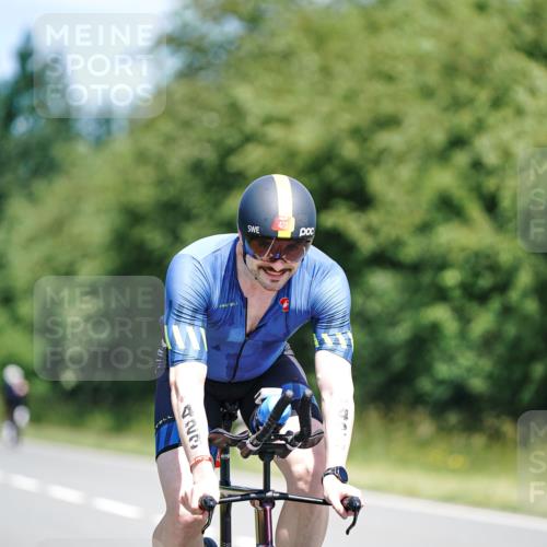 21.06.2026 - Viking Triathlon Michael Burmester http://msf.ph/oto/9877885 21.06.2026 13:04:54 Radfahren 92, 217, 229, 300, 496 meine-sportfotos.de