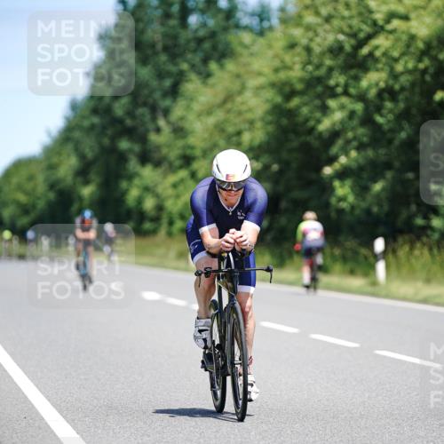 21.06.2026 - Viking Triathlon Michael Burmester http://msf.ph/oto/9877897 21.06.2026 13:05:00 Radfahren 92, 217, 496, 631 meine-sportfotos.de