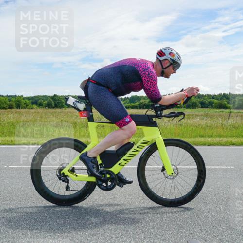 21.06.2026 - Viking Triathlon Michael Burmester http://msf.ph/oto/9877921 21.06.2026 12:11:38 Radfahren 40, 77, 141, 220, 272, 413, 413, 498, 567, 649 meine-sportfotos.de