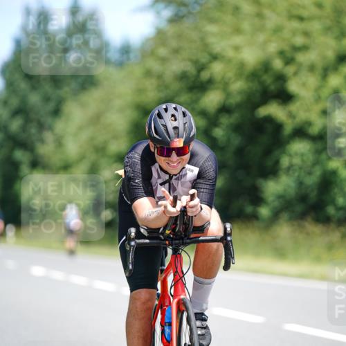 21.06.2026 - Viking Triathlon Michael Burmester http://msf.ph/oto/9878065 21.06.2026 13:06:43 Radfahren 222, 233, 374, 516, 523, 564, 636 meine-sportfotos.de