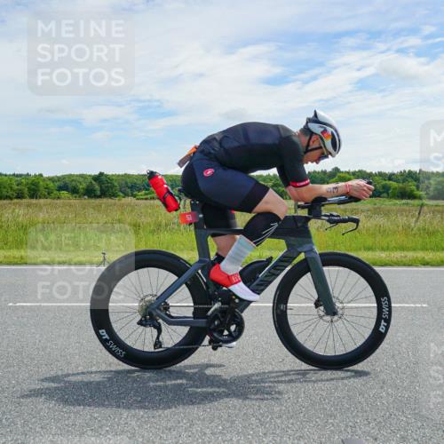 21.06.2026 - Viking Triathlon Michael Burmester http://msf.ph/oto/9878163 21.06.2026 12:14:12 Radfahren 61, 93, 564, 653 meine-sportfotos.de