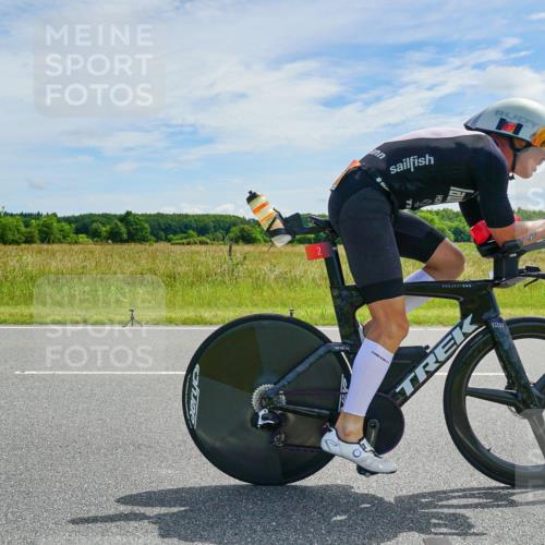 21.06.2026 - Viking Triathlon Michael Burmester http://msf.ph/oto/9878201 21.06.2026 12:14:51 Radfahren 2, 19, 160, 182, 342, 417, 492, 493, 667 meine-sportfotos.de