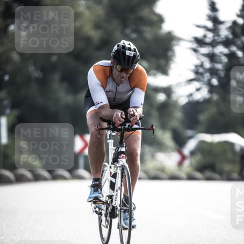 21.06.2026 - 29. Vierlanden-Triathlon H.Heesch http://msf.ph/oto/9878230 21.06.2026 09:07:16 Radfahren 120, 275 meine-sportfotos.de