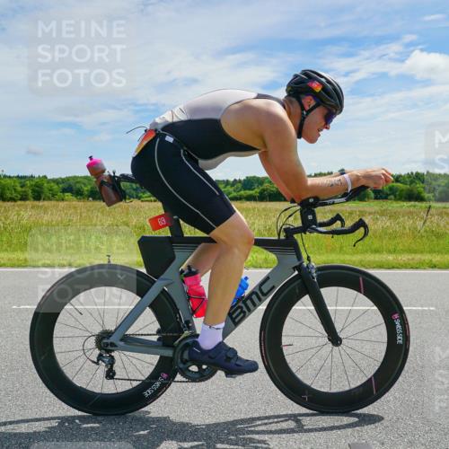 21.06.2026 - Viking Triathlon Michael Burmester http://msf.ph/oto/9878235 21.06.2026 12:15:21 Radfahren 59, 69, 85, 88, 152, 274, 297, 403, 430, 497, 614, 614 meine-sportfotos.de