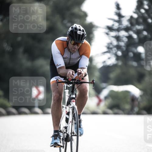 21.06.2026 - 29. Vierlanden-Triathlon H.Heesch http://msf.ph/oto/9878237 21.06.2026 09:07:16 Radfahren 120, 275 meine-sportfotos.de