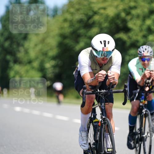 21.06.2026 - Viking Triathlon Michael Burmester http://msf.ph/oto/9878238 21.06.2026 13:07:07 Radfahren 59, 59, 321, 345, 369, 564 meine-sportfotos.de