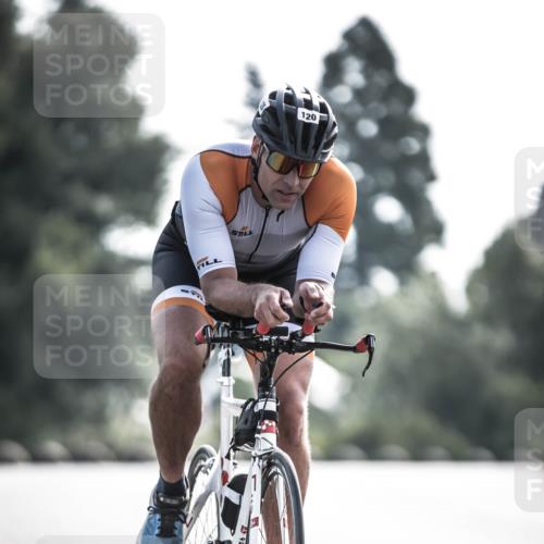 21.06.2026 - 29. Vierlanden-Triathlon H.Heesch http://msf.ph/oto/9878249 21.06.2026 09:07:17 Radfahren 120, 275 meine-sportfotos.de
