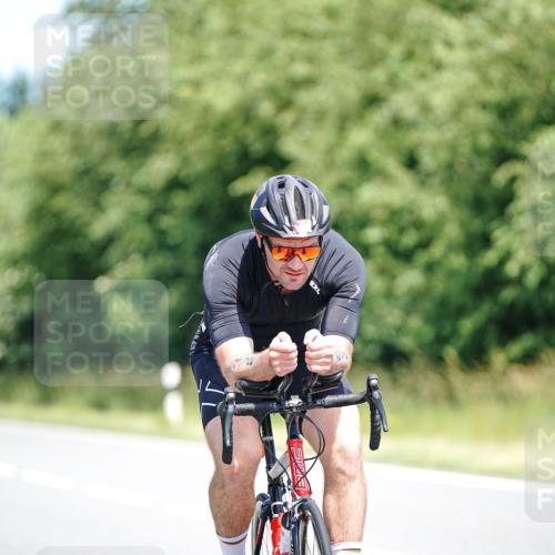 21.06.2026 - Viking Triathlon Michael Burmester http://msf.ph/oto/9878290 21.06.2026 13:07:27 Radfahren 70, 345 meine-sportfotos.de