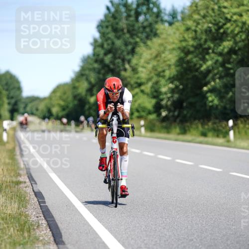 21.06.2026 - Viking Triathlon Michael Burmester http://msf.ph/oto/9878295 21.06.2026 13:07:28 Radfahren 70, 345, 538 meine-sportfotos.de