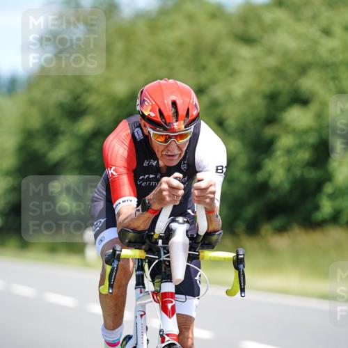 21.06.2026 - Viking Triathlon Michael Burmester http://msf.ph/oto/9878306 21.06.2026 13:07:29 Radfahren 70, 345, 538 meine-sportfotos.de
