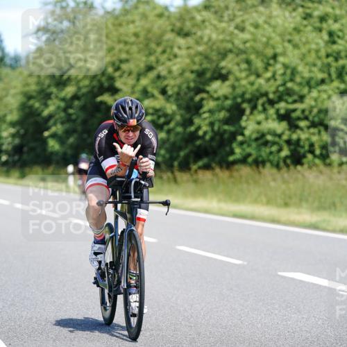 21.06.2026 - Viking Triathlon Michael Burmester http://msf.ph/oto/9878392 21.06.2026 13:07:48 Radfahren 143, 329, 538, 577, 650 meine-sportfotos.de