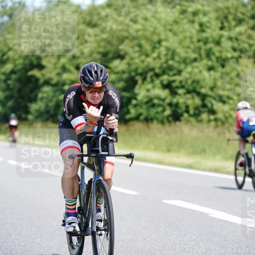 21.06.2026 - Viking Triathlon Michael Burmester http://msf.ph/oto/9878403 21.06.2026 13:07:48 Radfahren 143, 329, 538, 577, 650 meine-sportfotos.de