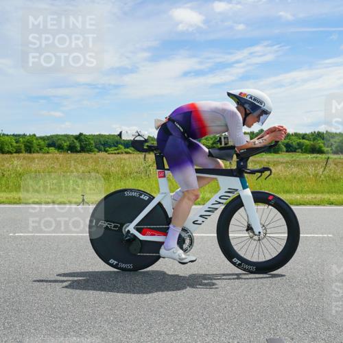 21.06.2026 - Viking Triathlon Michael Burmester http://msf.ph/oto/9878429 21.06.2026 12:18:21 Radfahren 5, 25, 423, 448, 520, 520, 547, 575, 633, 636 meine-sportfotos.de