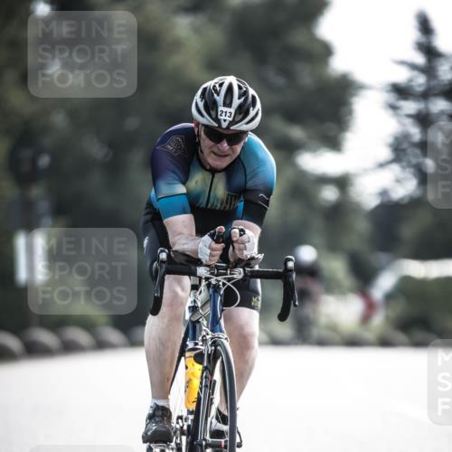 21.06.2026 - 29. Vierlanden-Triathlon H.Heesch http://msf.ph/oto/9878481 21.06.2026 09:07:57 Radfahren 93, 213 meine-sportfotos.de