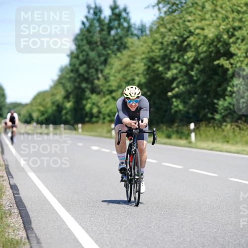 21.06.2026 - Viking Triathlon Michael Burmester http://msf.ph/oto/9878613 21.06.2026 13:08:38 Radfahren 158, 182, 183, 207, 207, 318, 324, 325, 398, 439 meine-sportfotos.de
