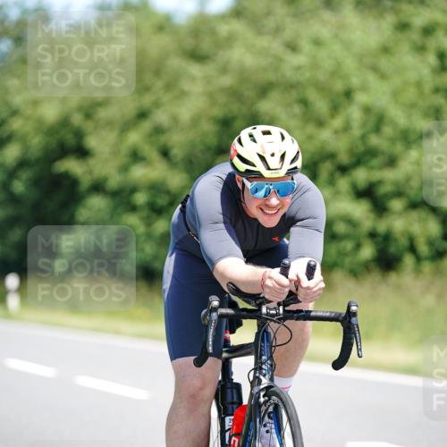 21.06.2026 - Viking Triathlon Michael Burmester http://msf.ph/oto/9878624 21.06.2026 13:08:39 Radfahren 182, 183, 207, 207, 318, 324, 325, 398, 439 meine-sportfotos.de