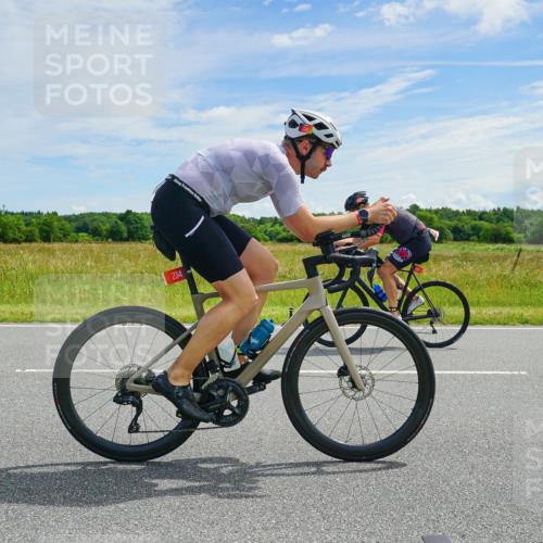21.06.2026 - Viking Triathlon Michael Burmester http://msf.ph/oto/9878626 21.06.2026 12:21:42 Radfahren 100, 100, 102, 147, 161, 202, 214, 234, 249, 275, 399, 465, 469, 475, 505, 508, 533, 624, 632, 650 meine-sportfotos.de