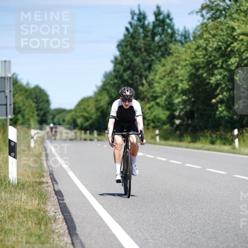 21.06.2026 - Viking Triathlon Michael Burmester http://msf.ph/oto/9878629 21.06.2026 13:08:43 Radfahren 182, 207, 207, 262, 318, 325, 439 meine-sportfotos.de
