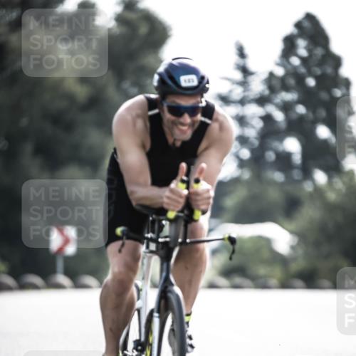21.06.2026 - 29. Vierlanden-Triathlon H.Heesch http://msf.ph/oto/9878669 21.06.2026 09:08:51 Radfahren 123 meine-sportfotos.de