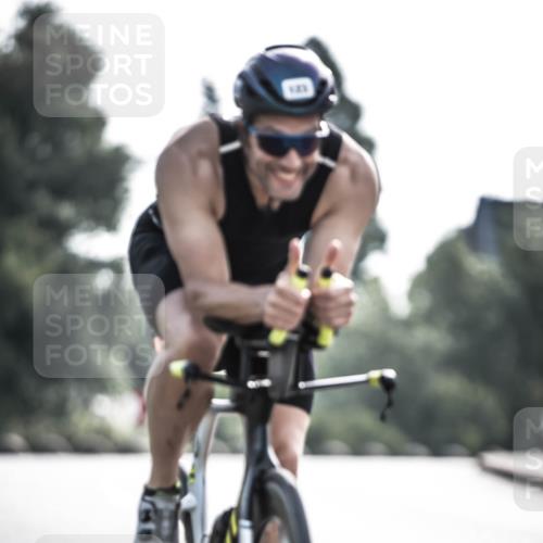 21.06.2026 - 29. Vierlanden-Triathlon H.Heesch http://msf.ph/oto/9878680 21.06.2026 09:08:52 Radfahren 123 meine-sportfotos.de