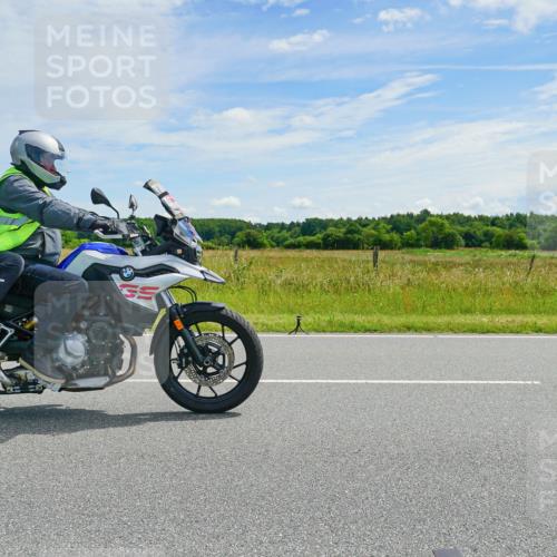 21.06.2026 - Viking Triathlon Michael Burmester http://msf.ph/oto/9878683 21.06.2026 12:22:13 Radfahren 41, 53, 83, 86, 192, 205, 219, 238, 239, 243, 262, 318, 324, 369, 429, 456, 467, 606, 644, 645, 668, 670 meine-sportfotos.de
