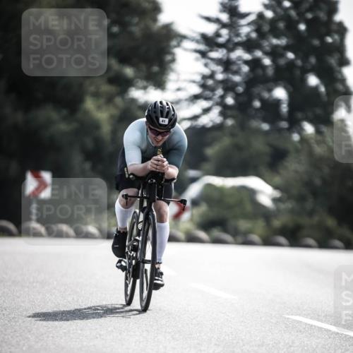 21.06.2026 - 29. Vierlanden-Triathlon H.Heesch http://msf.ph/oto/9878732 21.06.2026 09:09:11 Radfahren 2, 16, 41, 212 meine-sportfotos.de