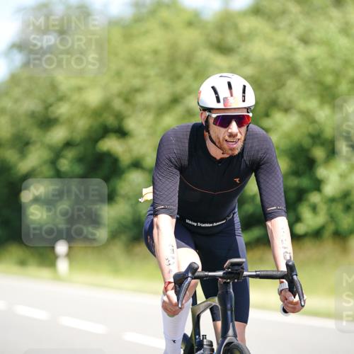21.06.2026 - Viking Triathlon Michael Burmester http://msf.ph/oto/9878734 21.06.2026 13:09:25 Radfahren 223, 388, 563, 602, 656 meine-sportfotos.de