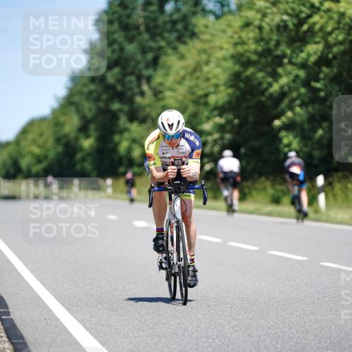 21.06.2026 - Viking Triathlon Michael Burmester http://msf.ph/oto/9878811 21.06.2026 13:09:41 Radfahren 563, 605, 632 meine-sportfotos.de