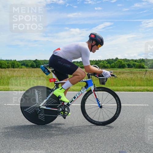 21.06.2026 - Viking Triathlon Michael Burmester http://msf.ph/oto/9878822 21.06.2026 12:23:44 Radfahren 8, 16, 46, 62, 65, 73, 98, 103, 119, 126, 136, 165, 177, 222, 223, 225, 256, 256, 280, 388, 457, 527, 530, 546, 563, 569, 605, 615, 634, 654 meine-sportfotos.de