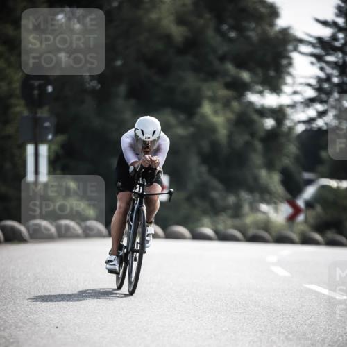 21.06.2026 - 29. Vierlanden-Triathlon H.Heesch http://msf.ph/oto/9878904 21.06.2026 09:10:02 Radfahren 231 meine-sportfotos.de