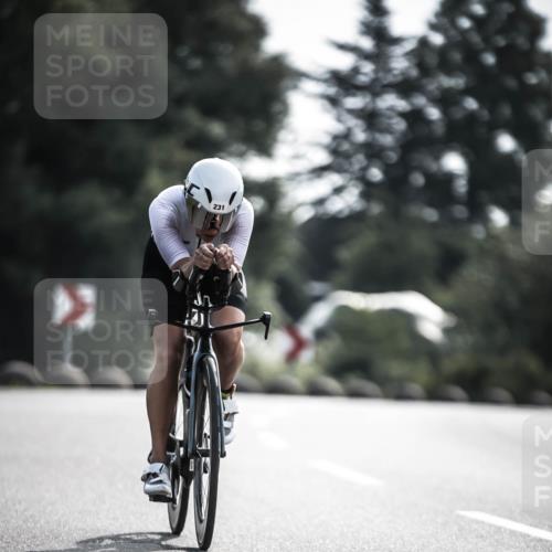 21.06.2026 - 29. Vierlanden-Triathlon H.Heesch http://msf.ph/oto/9878928 21.06.2026 09:10:02 Radfahren 231 meine-sportfotos.de