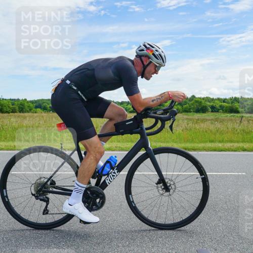 21.06.2026 - Viking Triathlon Michael Burmester http://msf.ph/oto/9879000 21.06.2026 12:25:06 Radfahren 44, 48, 55, 91, 163, 166, 173, 176, 179, 206, 306, 313, 348, 419, 455, 565, 608 meine-sportfotos.de
