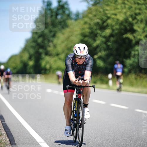 21.06.2026 - Viking Triathlon Michael Burmester http://msf.ph/oto/9879053 21.06.2026 13:11:21 Radfahren 313, 341, 424, 470, 561 meine-sportfotos.de