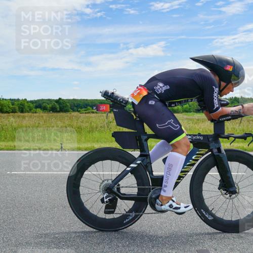 21.06.2026 - Viking Triathlon Michael Burmester http://msf.ph/oto/9879059 21.06.2026 12:25:45 Radfahren 267, 310, 374, 426, 509, 531, 556, 646, 665, 666 meine-sportfotos.de
