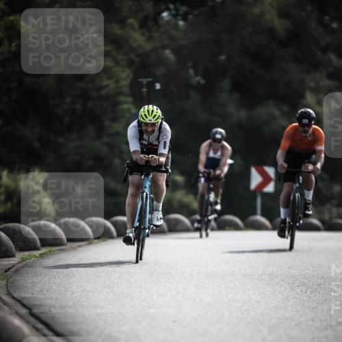 21.06.2026 - 29. Vierlanden-Triathlon H.Heesch http://msf.ph/oto/9879073 21.06.2026 09:10:47 Radfahren 37, 76, 158, 168, 283 meine-sportfotos.de