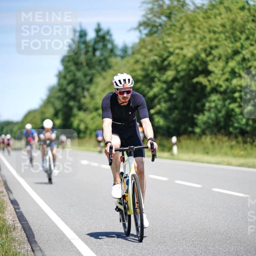 21.06.2026 - Viking Triathlon Michael Burmester http://msf.ph/oto/9879081 21.06.2026 13:11:27 Radfahren 313, 424, 470, 494, 561 meine-sportfotos.de